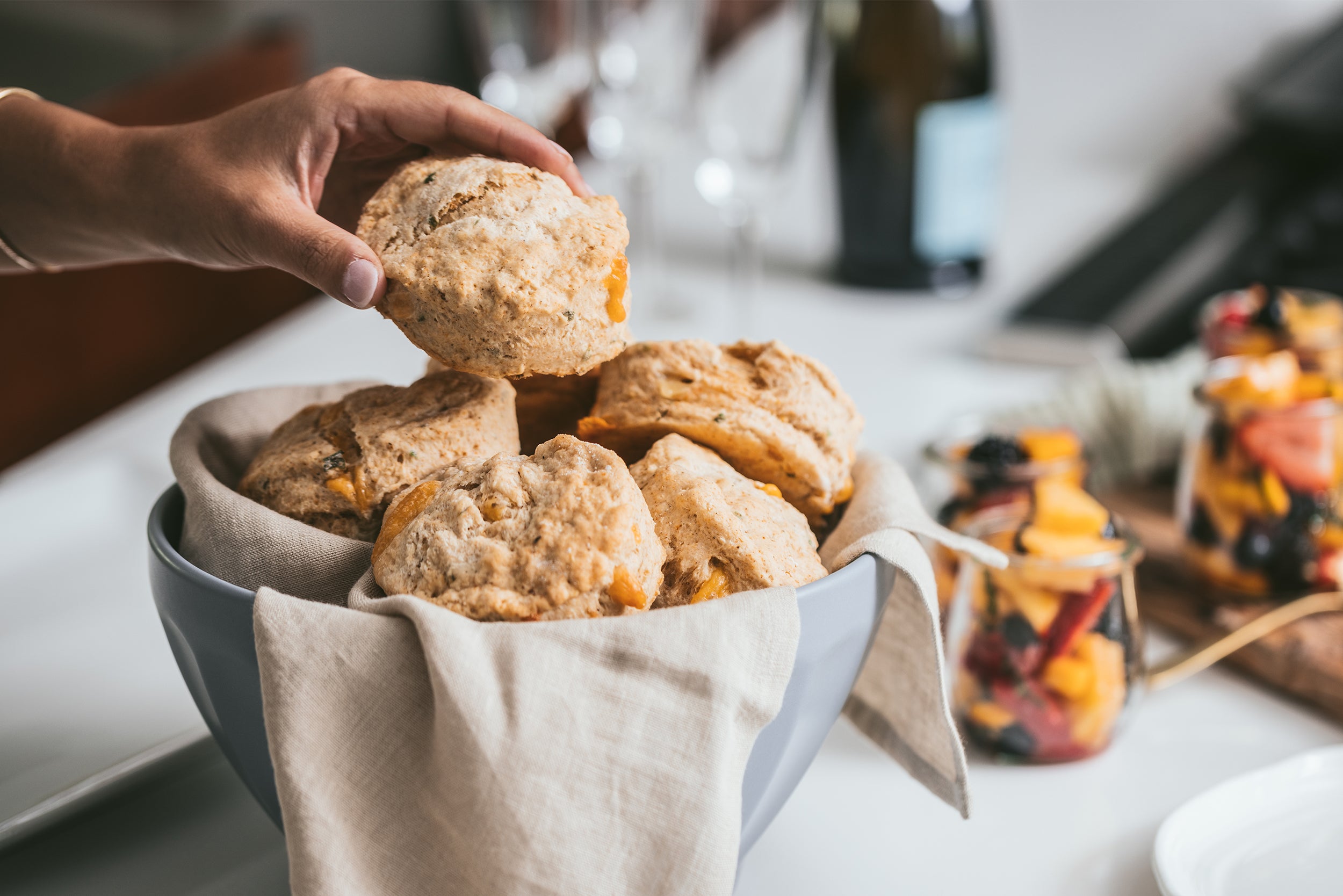 Baltimore Biscuits with Cheese and Chives